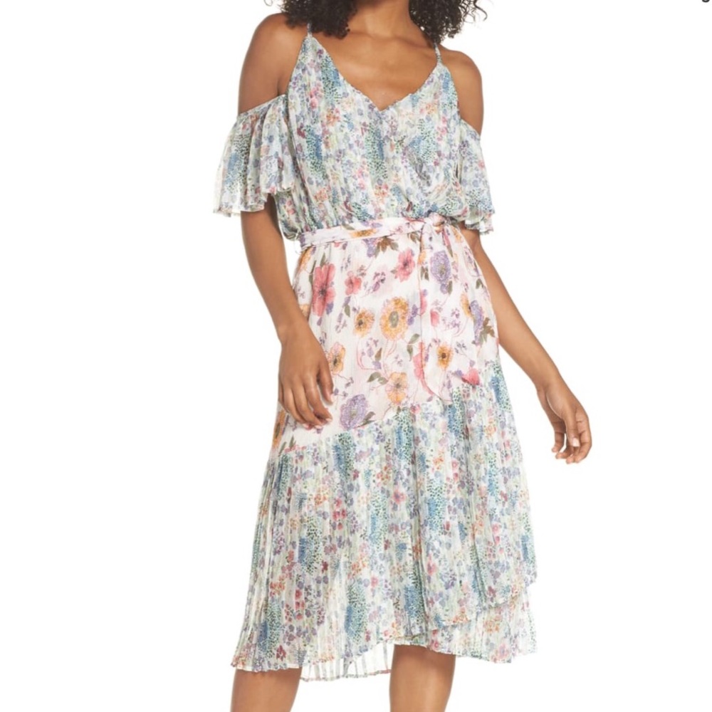 NWT FOXIEDOX Cold Shoulder Floral Dress